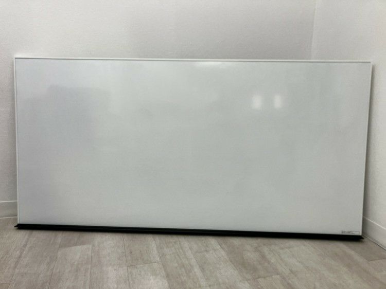 コクヨBB-H1000シリーズ 1800壁掛けホワイトボード 商品画像1