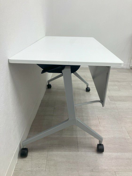 コクヨLeafine(リーフライン)シリーズ 1200平行スタックテーブル 商品画像4