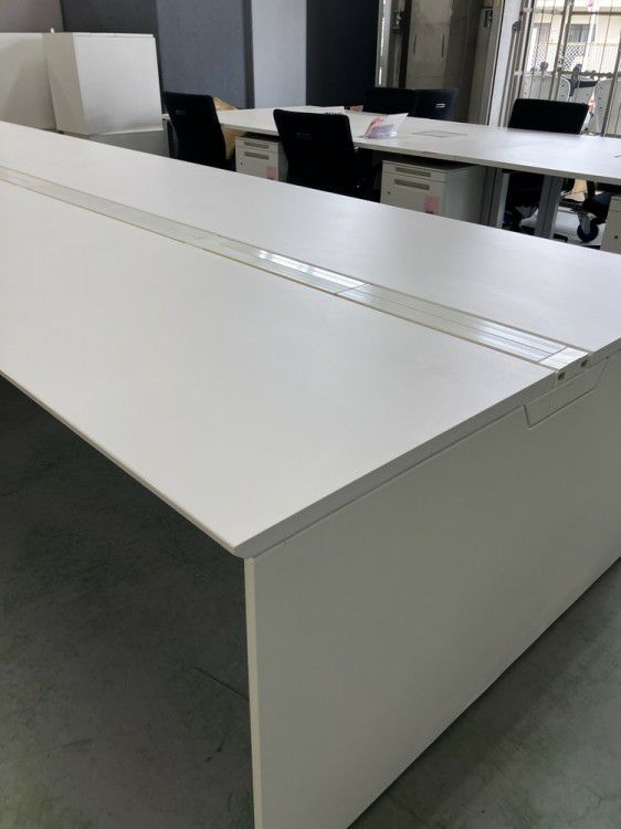 オカムラプロユニット フリーウェイシリーズ 4000フリーアドレスデスク 商品画像3