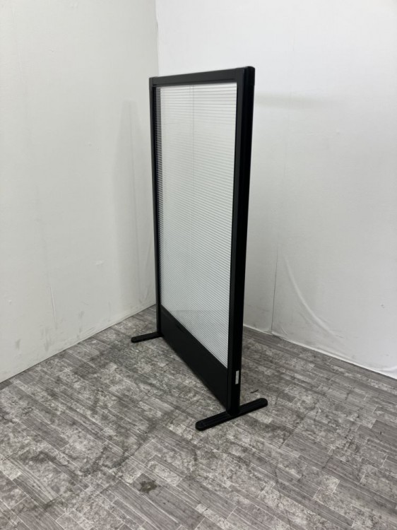ブラインド内臓型自立パーティション 商品画像9