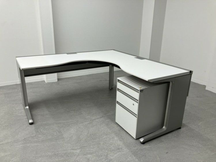 イトーキインターリンクRシリーズ 1600L型デスク+ワゴンセット 商品画像1