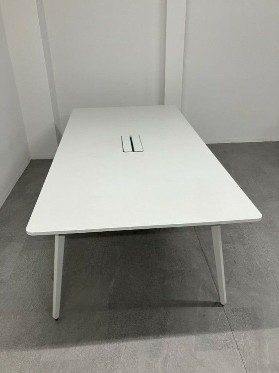 ウチダ（内田洋行）レムナ（LEMNA）シリーズ 2400ミーティングテーブル 商品画像3