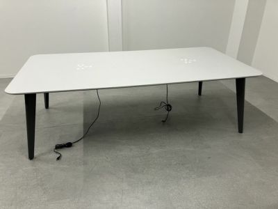オカムラLives Meeting Table(ライブス ミーティングテーブル)シリーズ 2400ミーティングテーブル 商品画像1