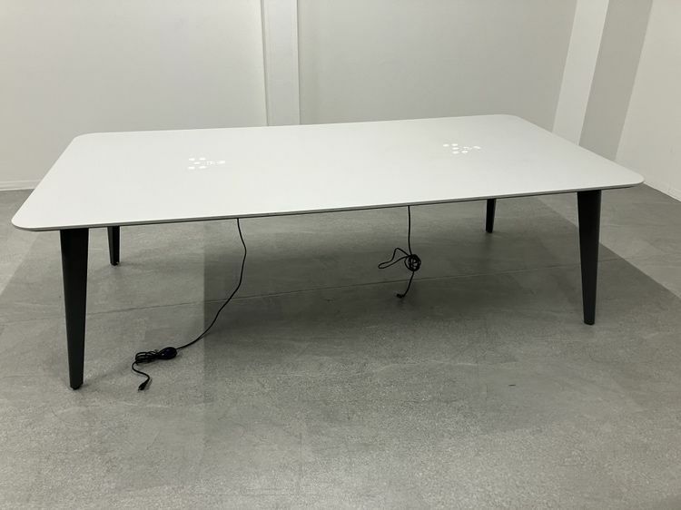 オカムラLives Meeting Table(ライブス ミーティングテーブル)シリーズ 2400ミーティングテーブル 商品画像1