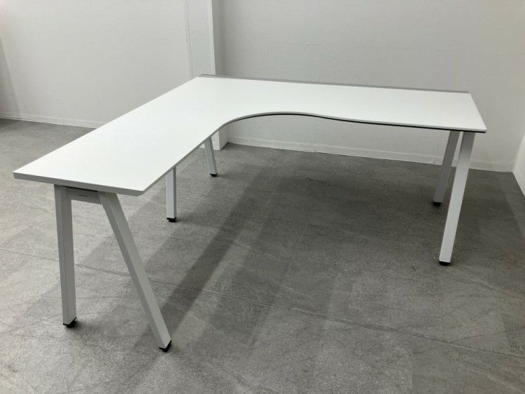 コクヨサイビ（SAIBI）シリーズ 1600L型デスク 商品画像1