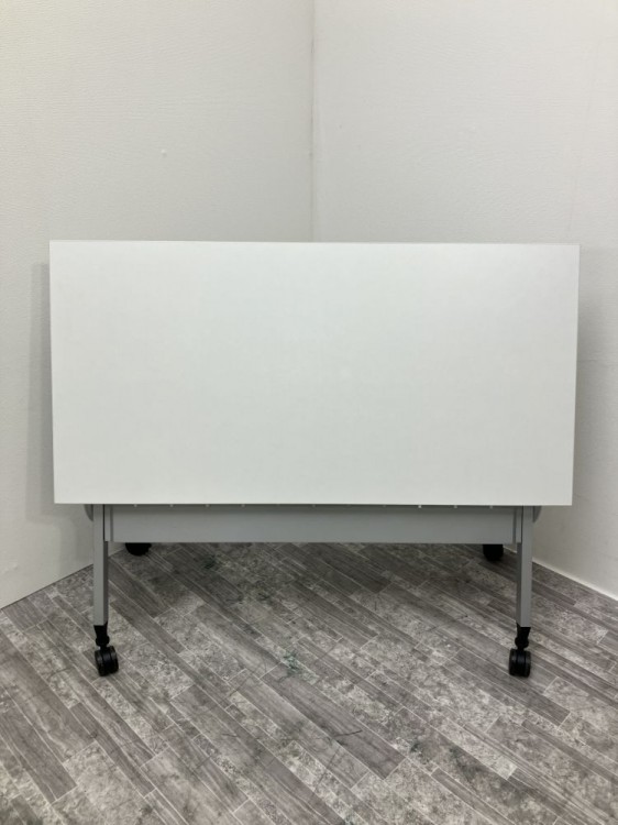 プラスリネロ2シリーズ 1200サイドスタックテーブル 商品画像1