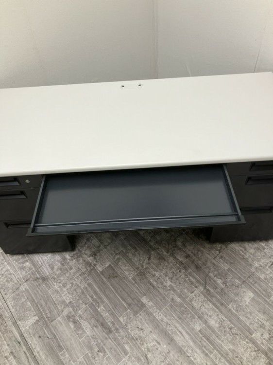 プラスフラットラインシリーズ 1600両袖デスク 商品画像3