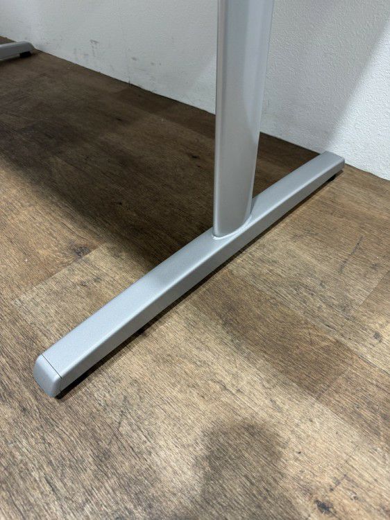 オカムラ8177シリーズ ミーティングテーブル 商品画像5