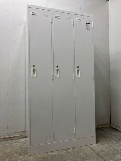 コクヨLKシリーズ　（コクヨ） 3人用ロッカー 商品画像1