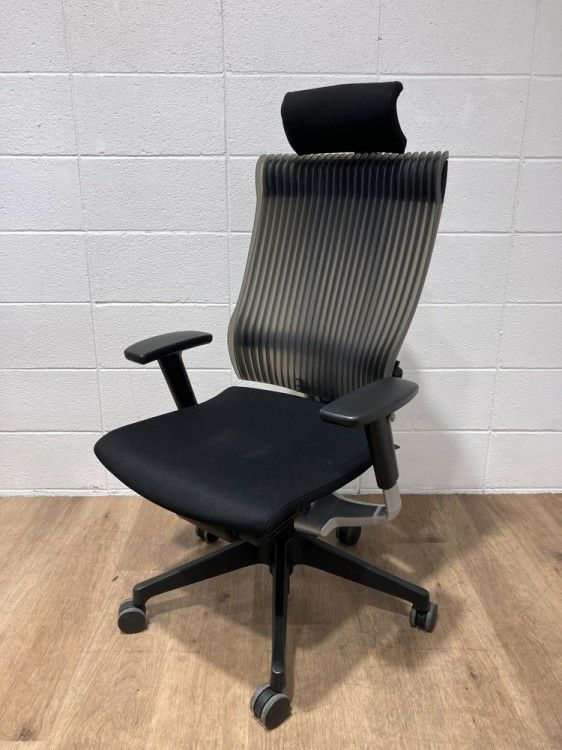 イトーキスピーナ（Spina）チェア 可動肘付スピーナチェア 商品画像1