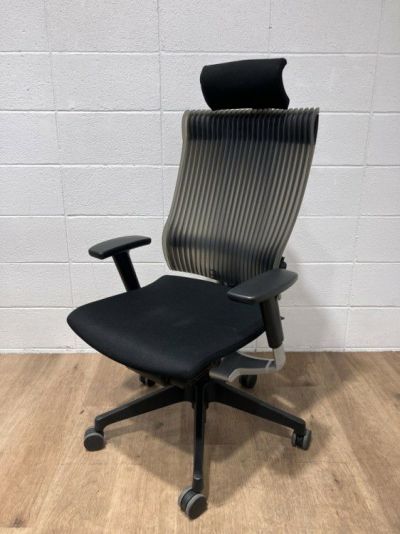 イトーキスピーナ（Spina）チェア 可動肘付スピーナチェア 商品画像1