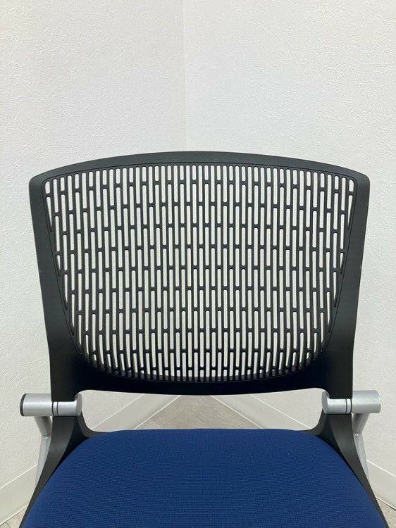 オカムラGrata（グラータ）チェア ネスティングチェア 商品画像5