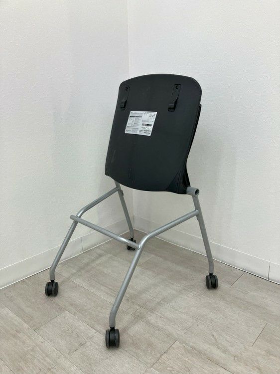 オカムラGrata（グラータ）チェア ネスティングチェア 商品画像9