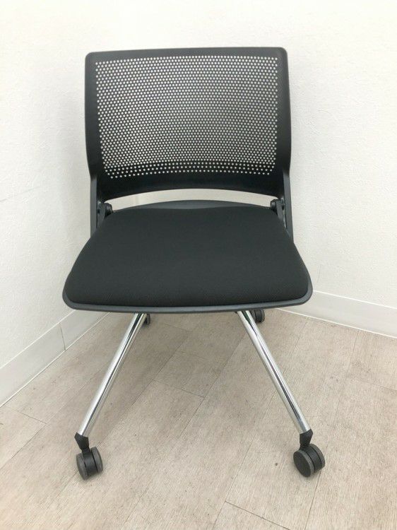 オカムラクリールシリーズ ネスティングチェア 商品画像2