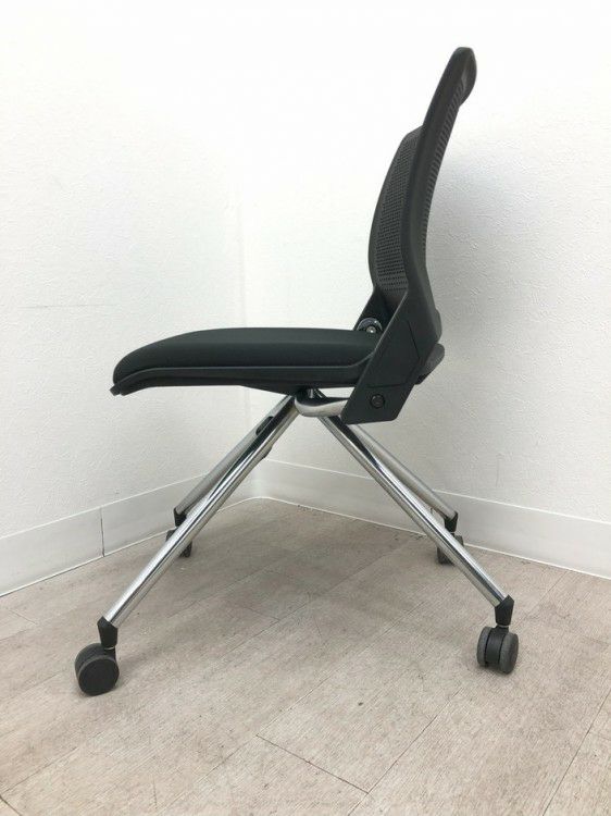 オカムラクリールシリーズ ネスティングチェア 商品画像4