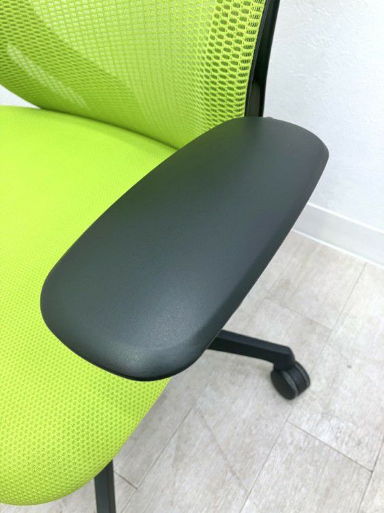 オカムラSylphy(シルフィー)チェア 固定肘付シルフィーチェア 商品画像7