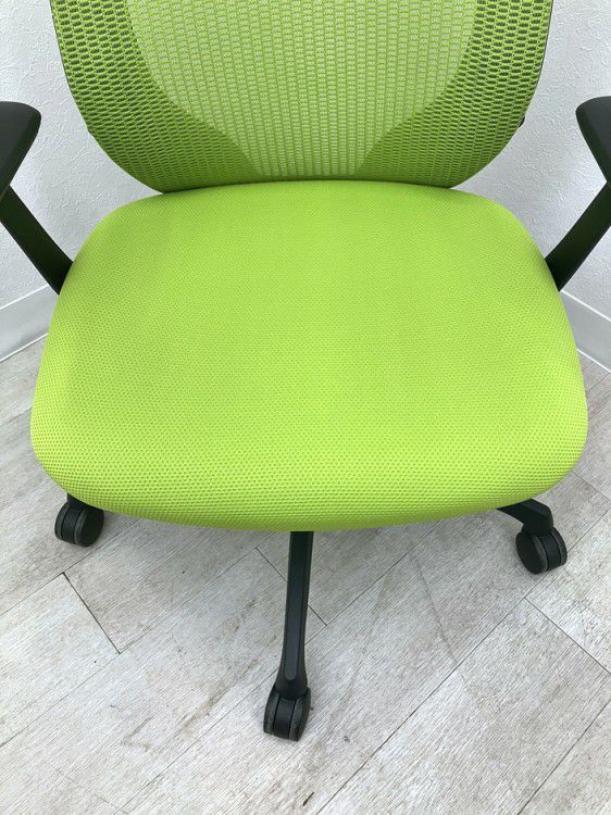 オカムラSylphy(シルフィー)チェア 固定肘付シルフィーチェア 商品画像8