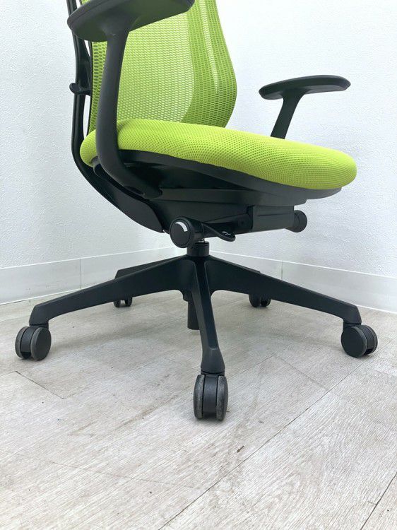 オカムラSylphy(シルフィー)チェア 固定肘付シルフィーチェア 商品画像9