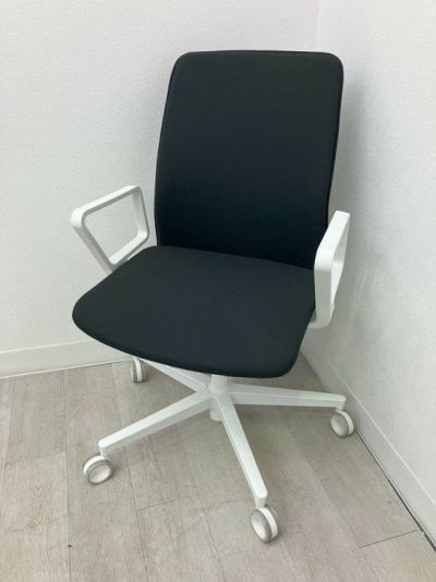 コクヨ 固定肘付ファブレチェア