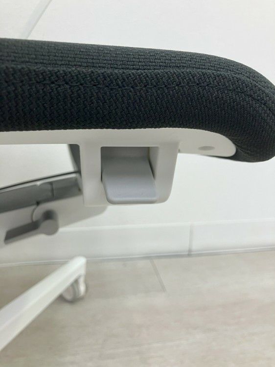 コクヨファブレ(FABRE) シリーズ 固定肘付ファブレチェア 商品画像14