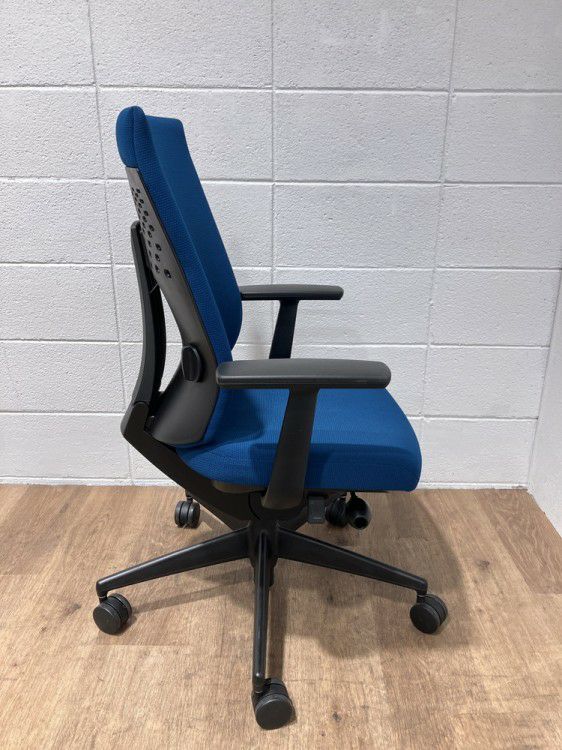 コクヨWizard3(ウィザード3)チェア 固定肘付ウィザード3チェア 商品画像5