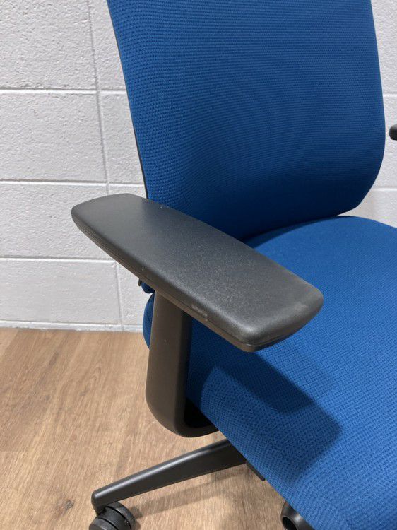 コクヨWizard3(ウィザード3)チェア 固定肘付ウィザード3チェア 商品画像10