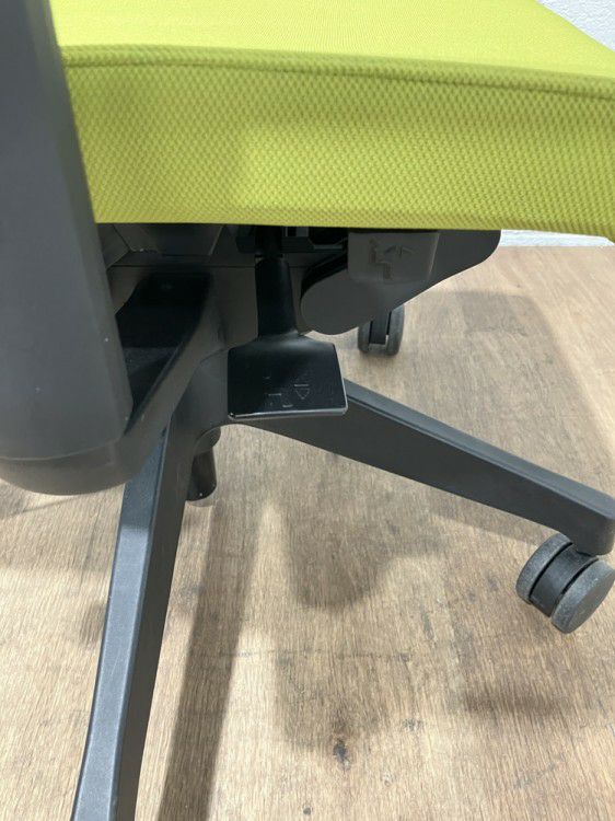 イトーキエピオス（EPIOS）チェア 可動肘付エピオスチェア 商品画像11