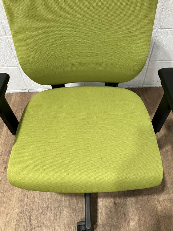 イトーキエピオス（EPIOS）チェア 可動肘付エピオスチェア 商品画像14