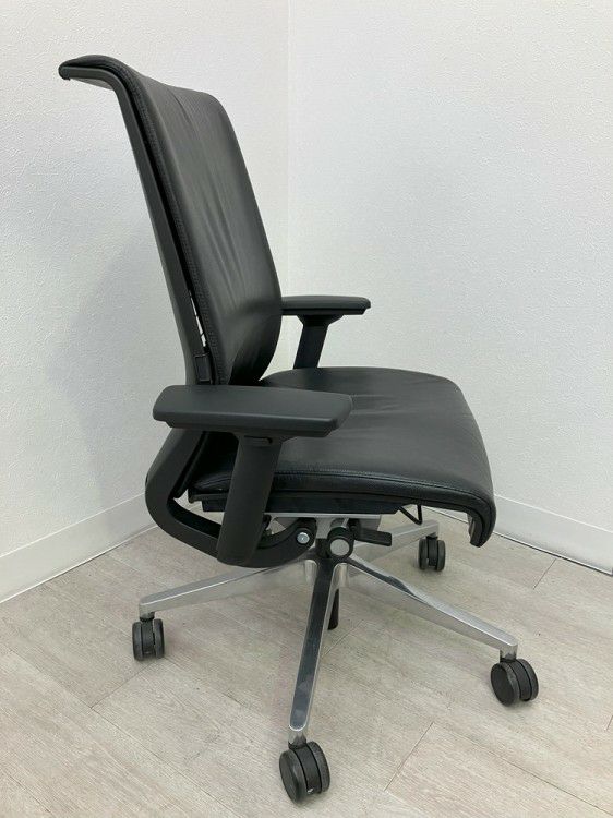 スチールケースシンク（Think）チェア 可動肘付シンクチェア 商品画像3