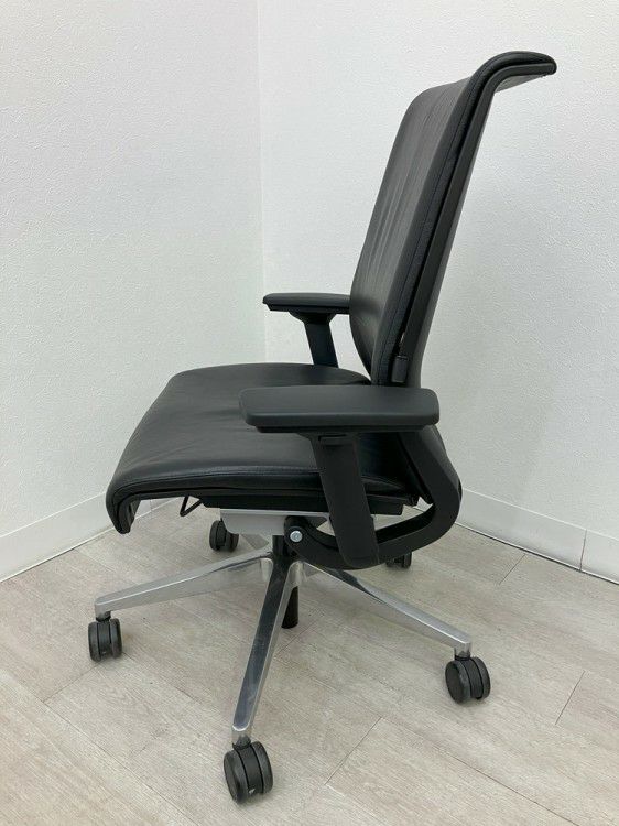 スチールケースシンク（Think）チェア 可動肘付シンクチェア 商品画像5