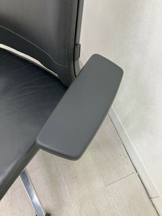 スチールケースシンク（Think）チェア 可動肘付シンクチェア 商品画像9