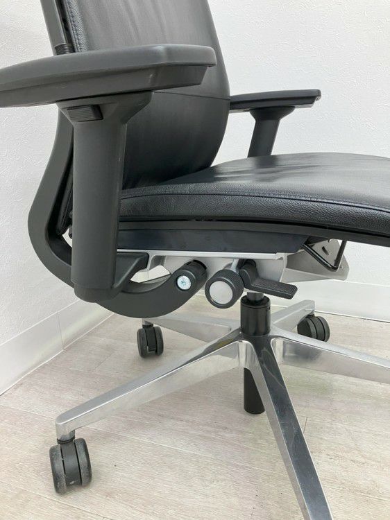 スチールケースシンク（Think）チェア 可動肘付シンクチェア 商品画像10