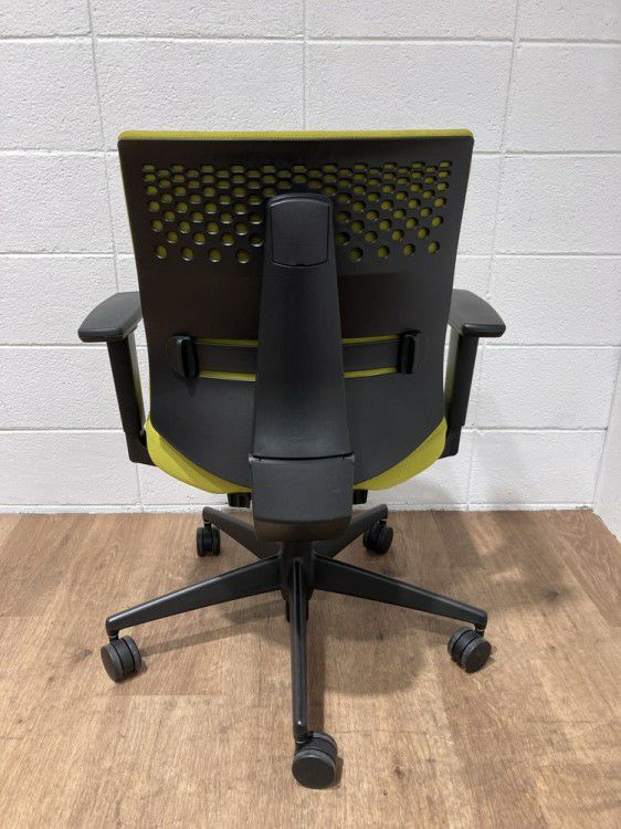 コクヨウィザード2（Wizard2）チェア 可動肘付ウィザード2チェア 商品画像4