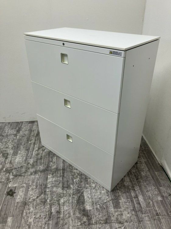 オカムラレクトラインシリーズ 天板付3段ラテラル書庫 商品画像2