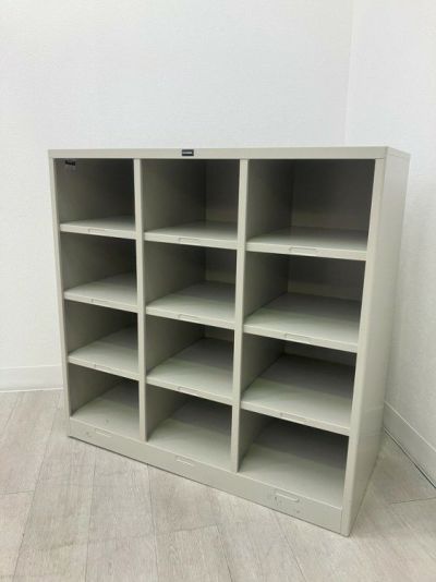 ウチダ 12人用シューズロッカー