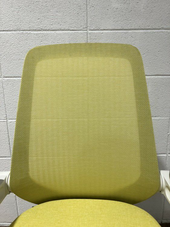 イトーキノート(nort)チェア 可動肘付ノートチェア 商品画像11