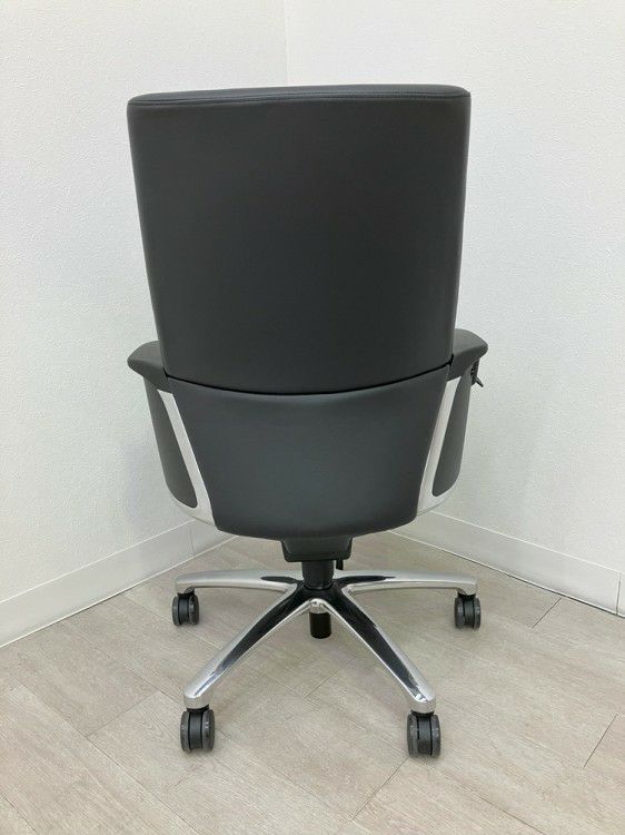 コクヨマネージメントチェア フィロソフィーシリーズ 固定肘付フィロソフィーチェア 商品画像4