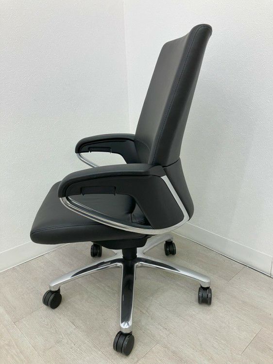 コクヨマネージメントチェア フィロソフィーシリーズ 固定肘付フィロソフィーチェア 商品画像5