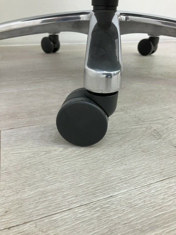 コクヨマネージメントチェア フィロソフィーシリーズ 固定肘付フィロソフィーチェア 商品画像14