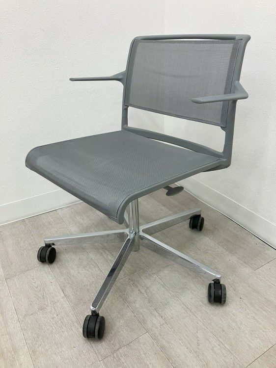 Wilkhahn（ウィルクハーン）エーライン（Aline）シリーズ ミーティングチェア 商品画像1