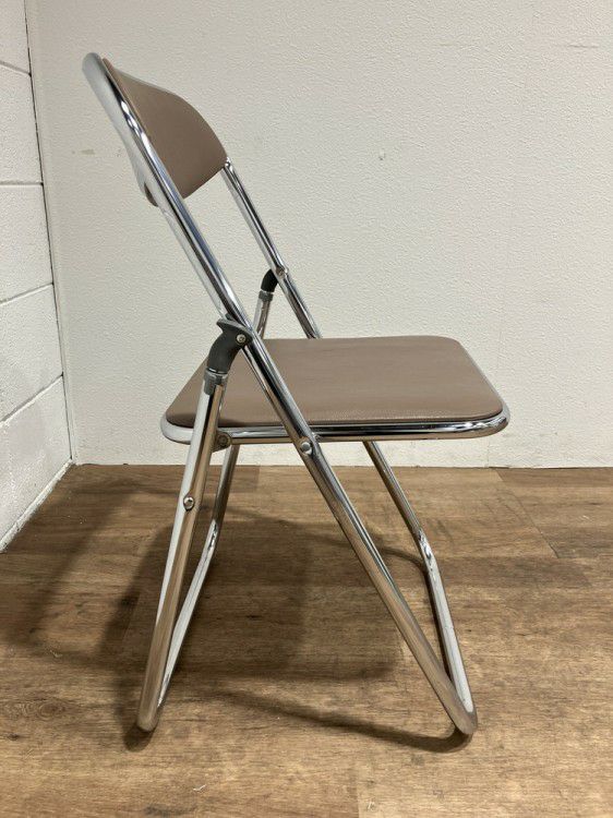 オカムラ8151Sシリーズ 折畳パイプイス 商品画像3