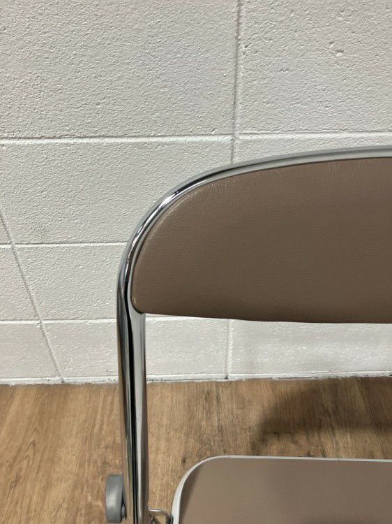 オカムラ8151Sシリーズ 折畳パイプイス 商品画像4