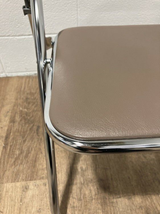 オカムラ8151Sシリーズ 折畳パイプイス 商品画像5