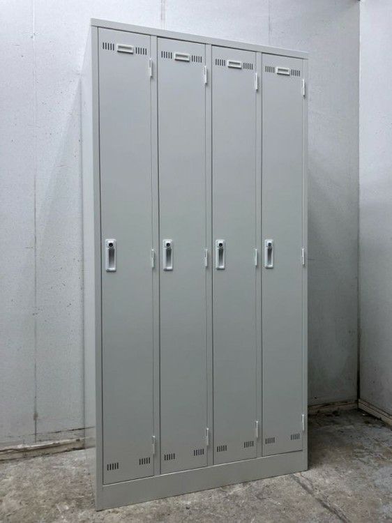 ライオン4人用ロッカー 商品画像1