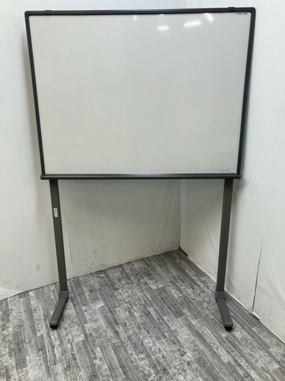 コクヨ片面脚付きホワイトボード 商品画像1