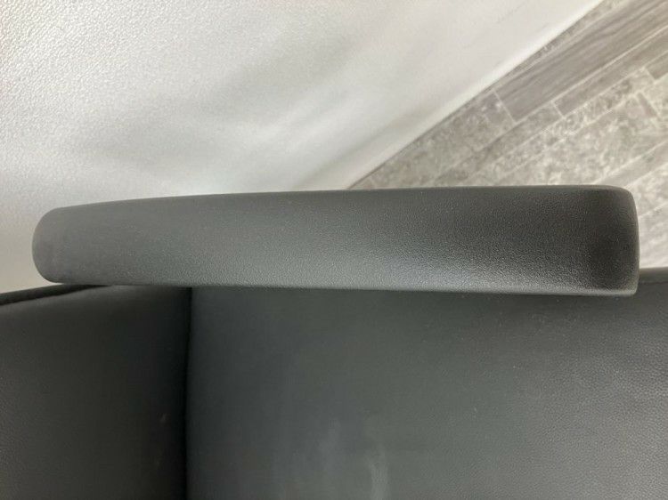 Oliver固定肘付マネジメントチェア 商品画像3