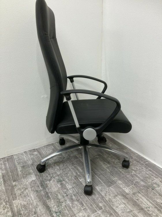 Oliver固定肘付マネジメントチェア 商品画像6