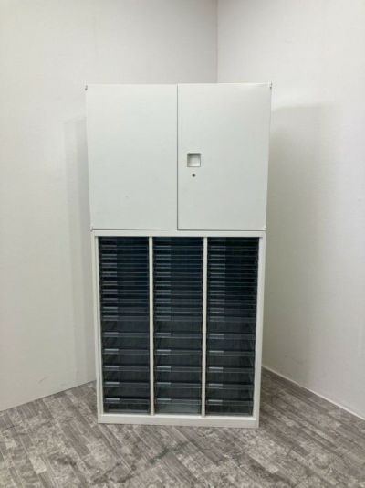 オカムラレクトラインシリーズ A4クリアケース・両開き上下書庫 商品画像1