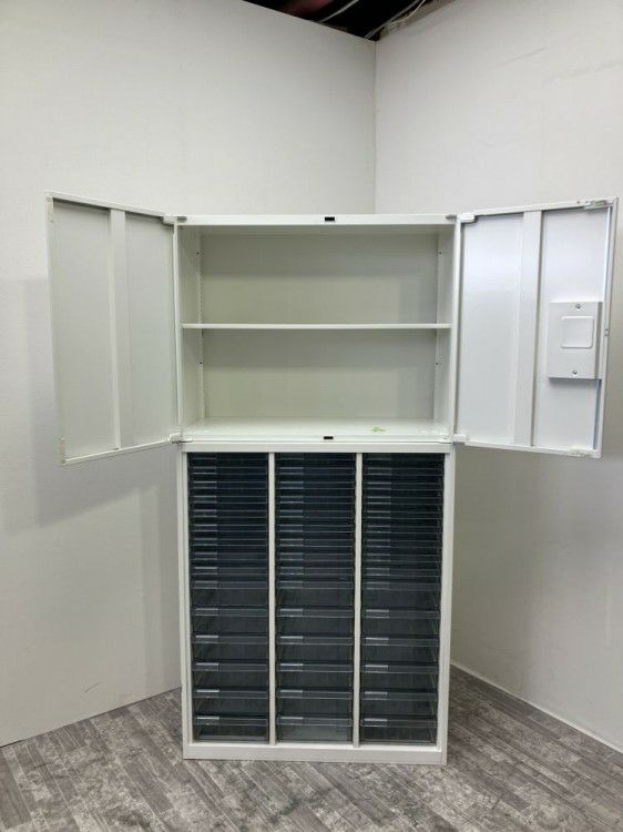 オカムラレクトラインシリーズ A4クリアケース・両開き上下書庫 商品画像6