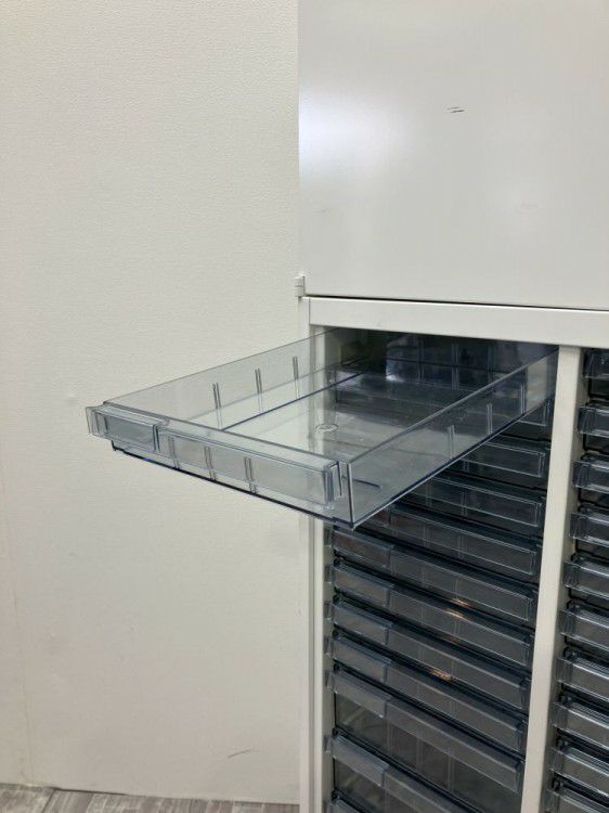 オカムラレクトラインシリーズ A4クリアケース・両開き上下書庫 商品画像8